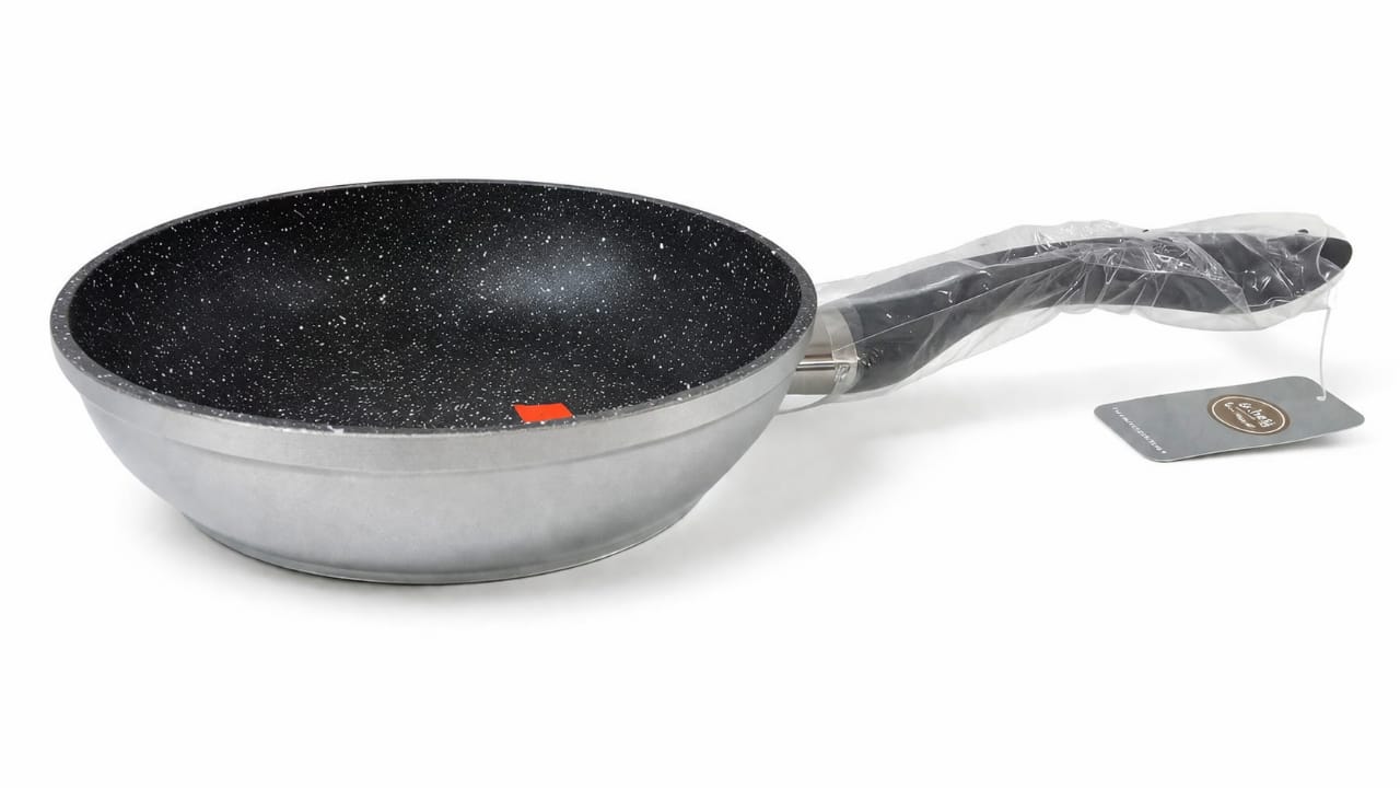 Poêle en aluminium de qualité alimentaire durable pour cuisine de restaurant et d’hôtel