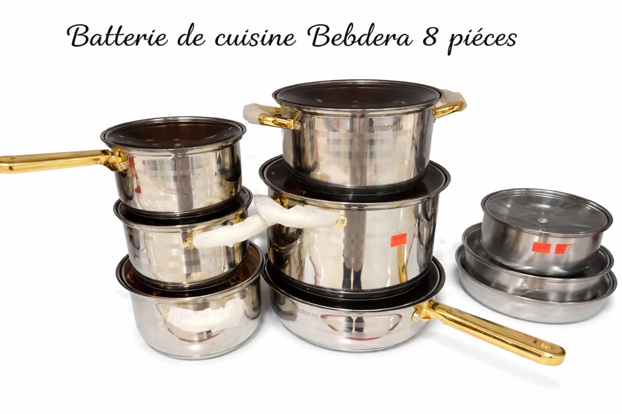 Ensemble de casseroles et poêles avec couvercles bleus en gros